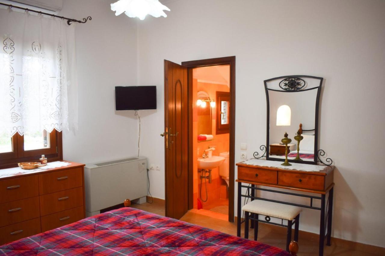 Sunshine House For 9, Cozy Set Up,Verandas, Sea View. Karterados (Santorini) Exterior foto