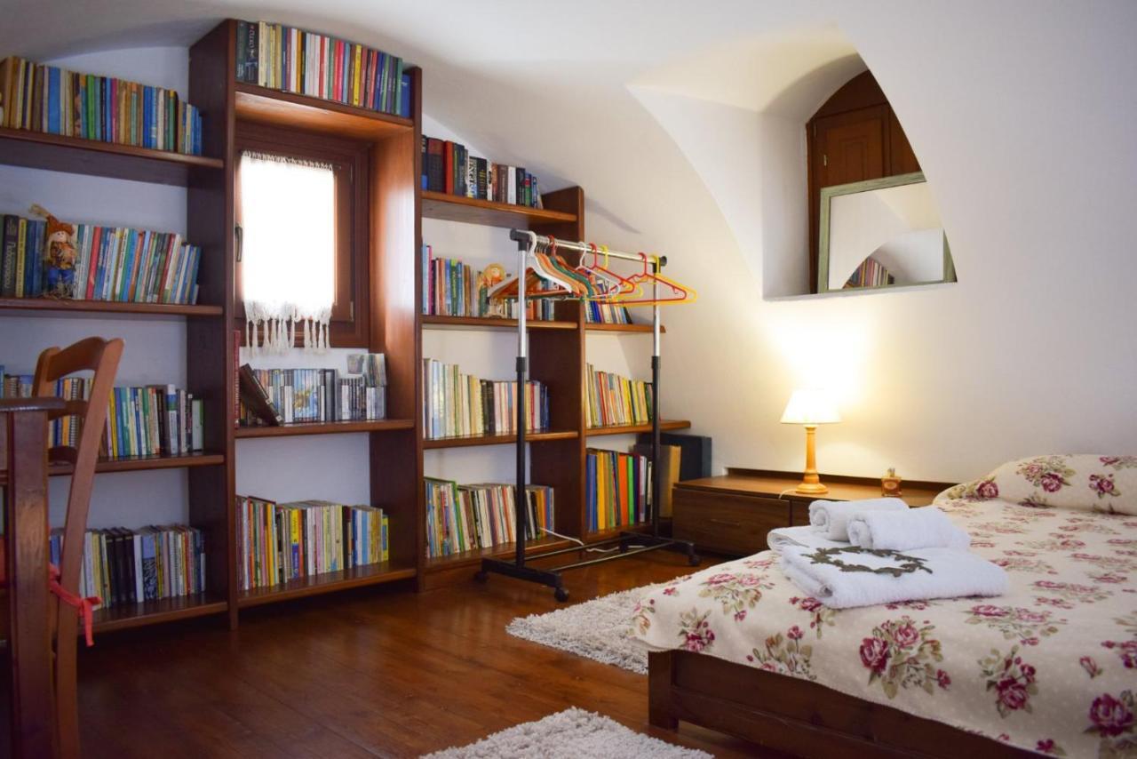 Sunshine House For 9, Cozy Set Up,Verandas, Sea View. Karterados (Santorini) Exterior foto