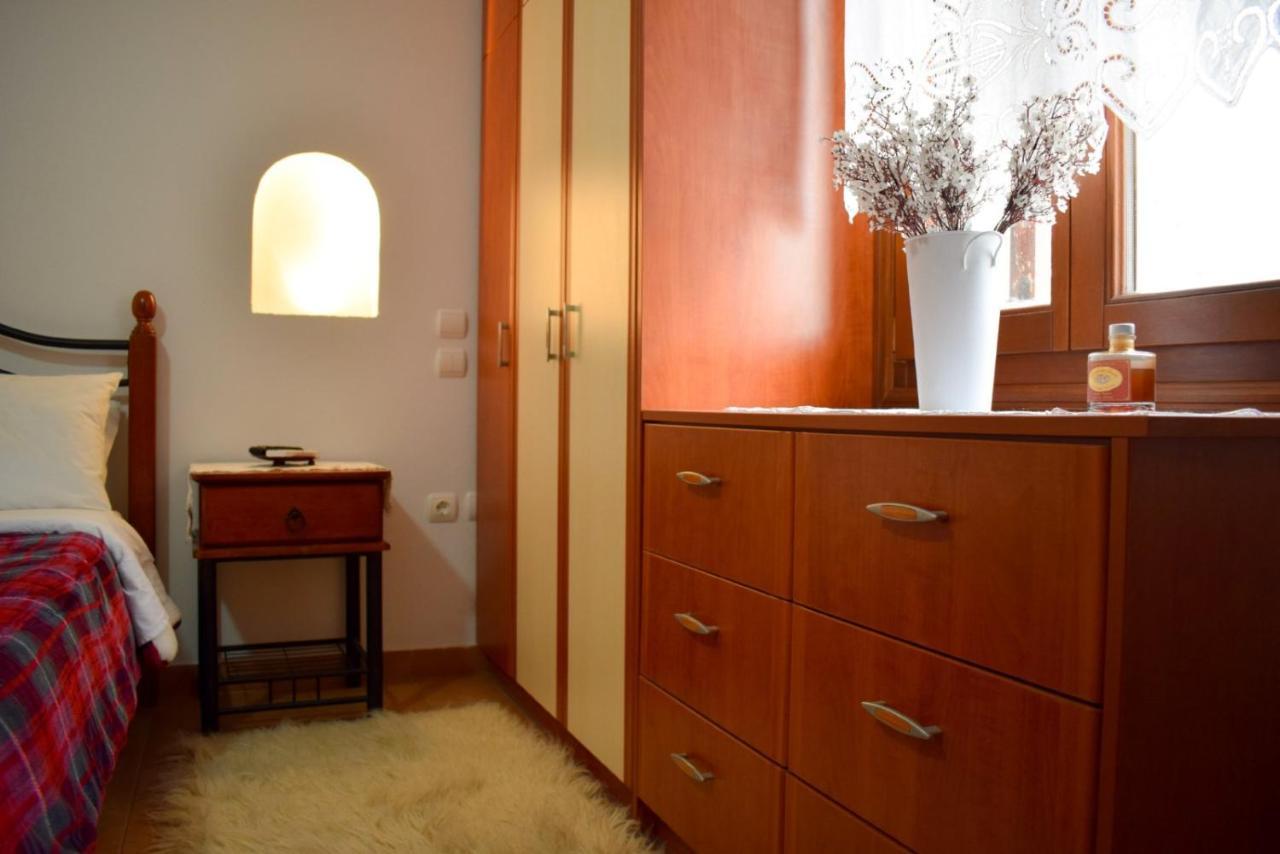 Sunshine House For 9, Cozy Set Up,Verandas, Sea View. Karterados (Santorini) Exterior foto